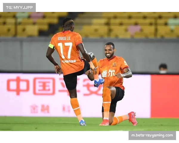 武汉三镇迎战新鹏城：双方均派四外援 拜合拉木沈子贵首发登场